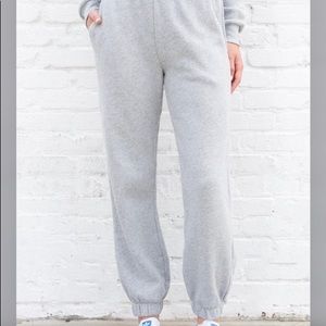 brandy melville light grey rosa sweatpants